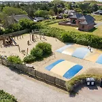 & 3* Søndervig