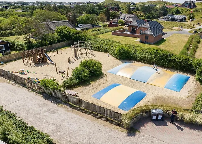 & 3* Søndervig